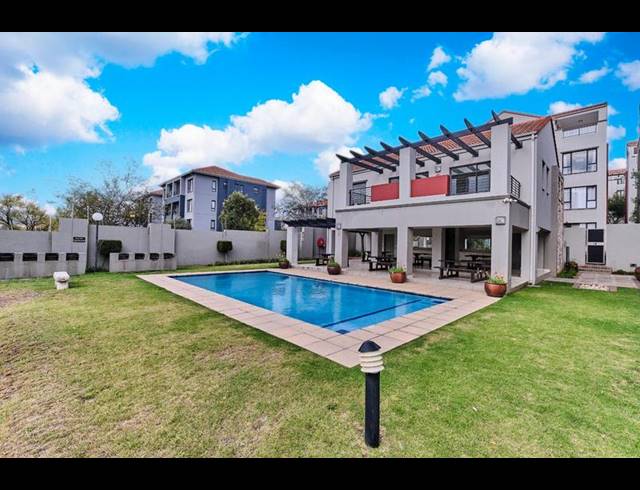 1 BEDROOM APARTMENT FOR SALE IN LONEHILL